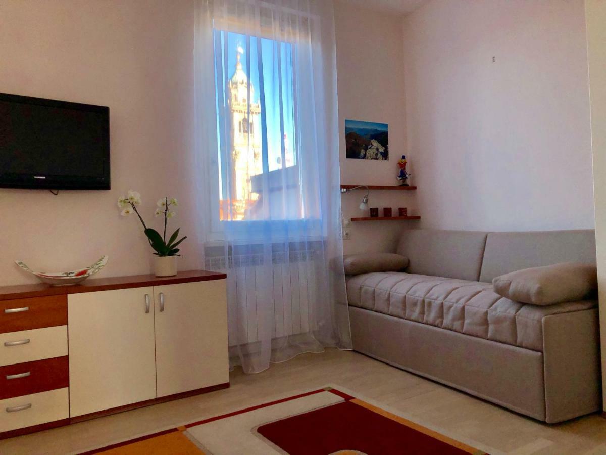 Apartment Silva Варезе Екстер'єр фото